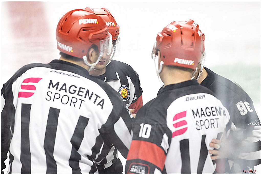 PENNY DEL;  Koelner Haie - Fischtown Pinguins Bremerhaven; Koeln, 03.01.2022